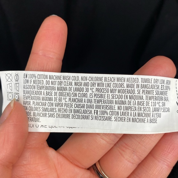 Forever 21 Men’s Color Block Tee. - Picture 4 of 4